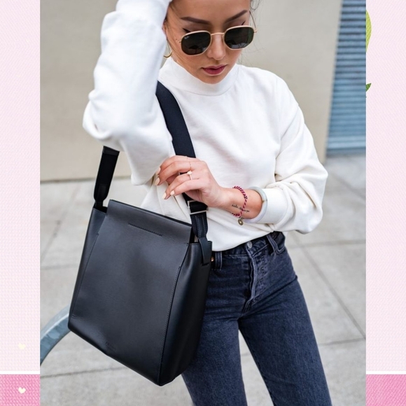 EVERLANE The Form Leather Tote Bag - Picture 1 of 11